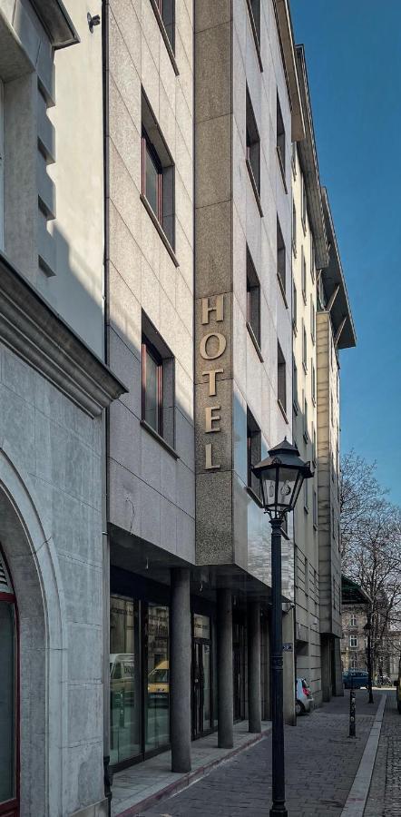 Hotel H12**** Krakau Buitenkant foto