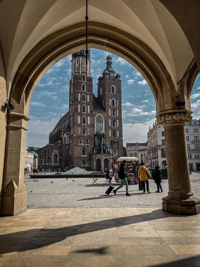 Hotel H12**** Krakau Buitenkant foto